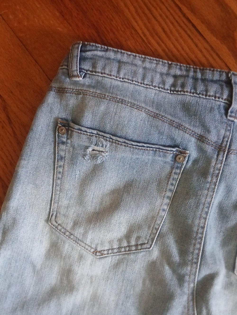 Democracy Light Wash Embroidered & Distresses Denim Skirt ■ Size 4 - Picture 7 of 7